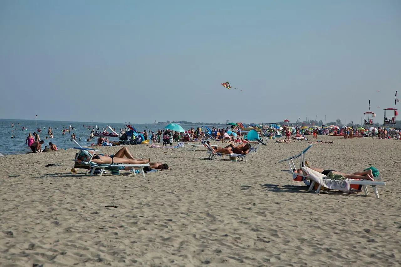 Le Terrazze Apartments Lido di Spina 0*,