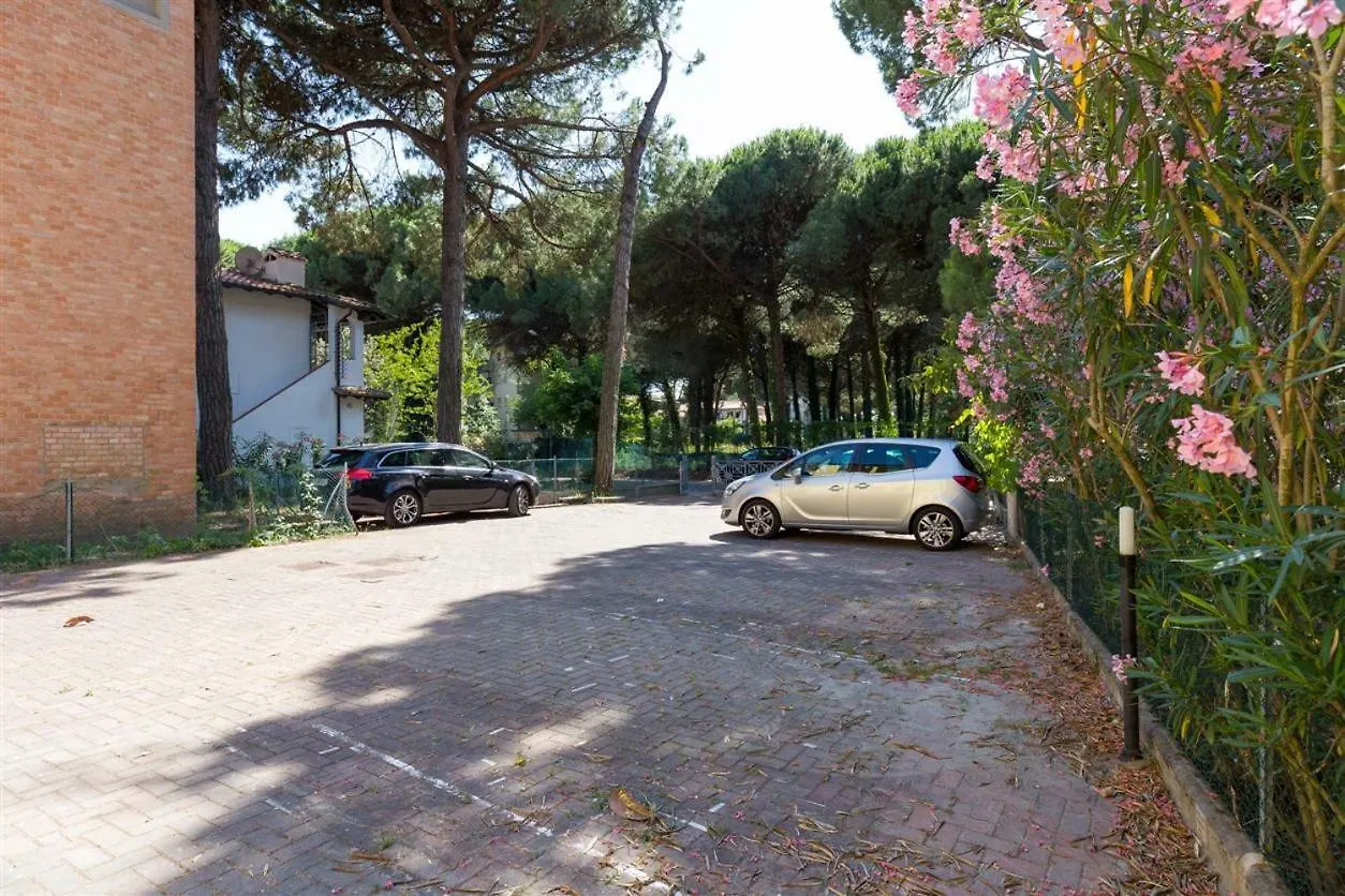 Le Terrazze Apartments Lido di Spina 0*,